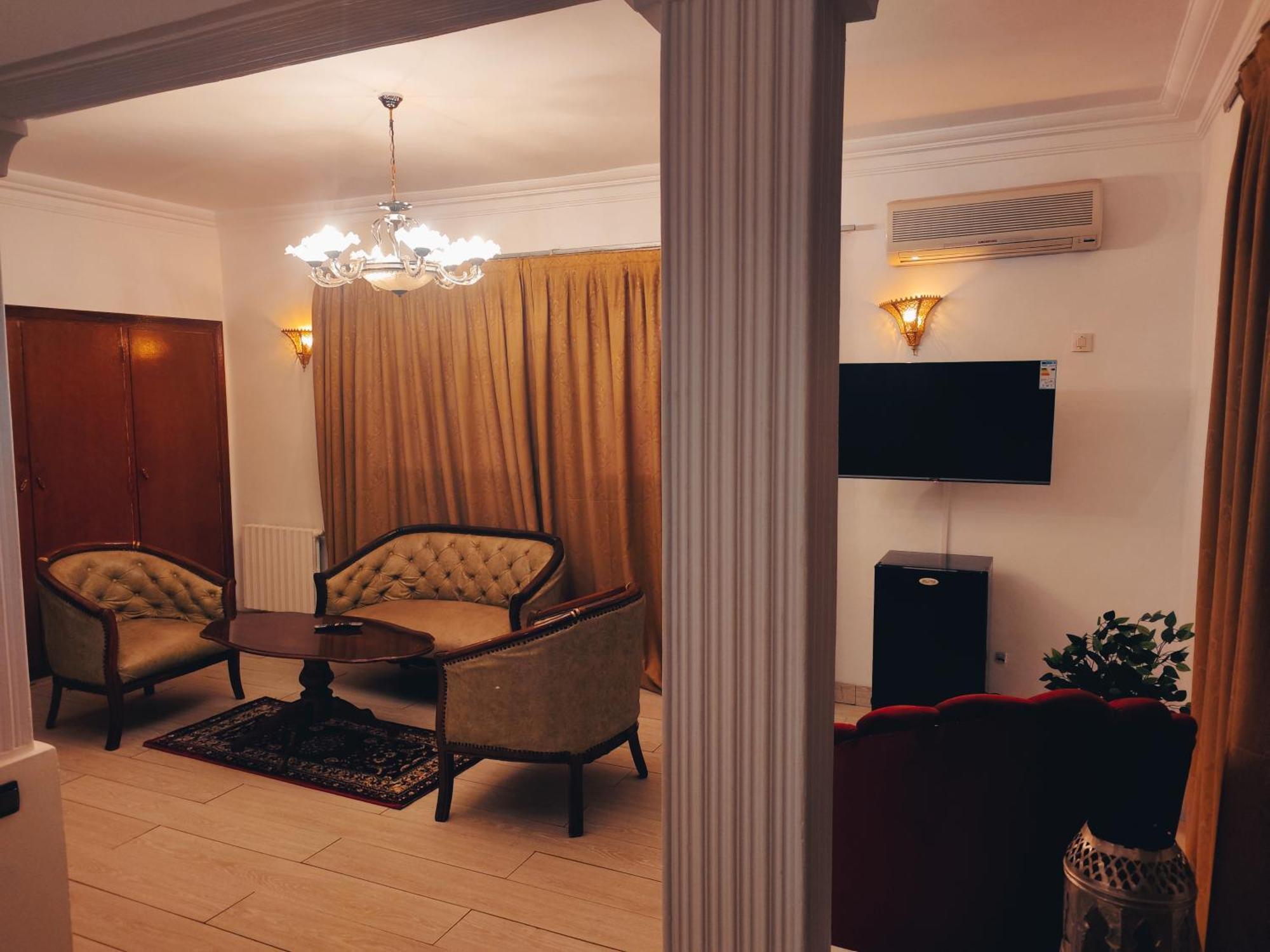 Hotel Amrouss Touristic Darmaroc Azrou Exterior foto