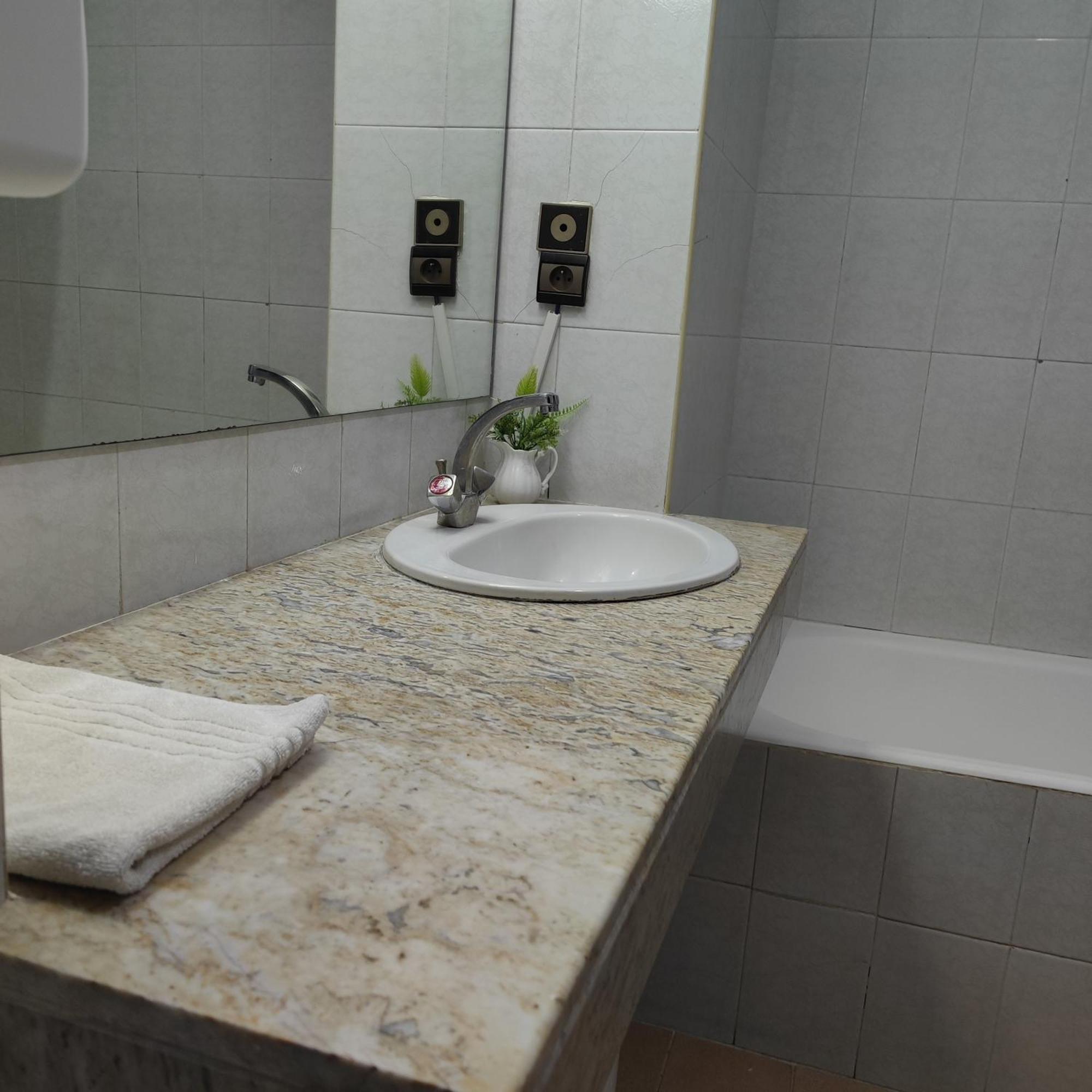 Hotel Amrouss Touristic Darmaroc Azrou Zimmer foto