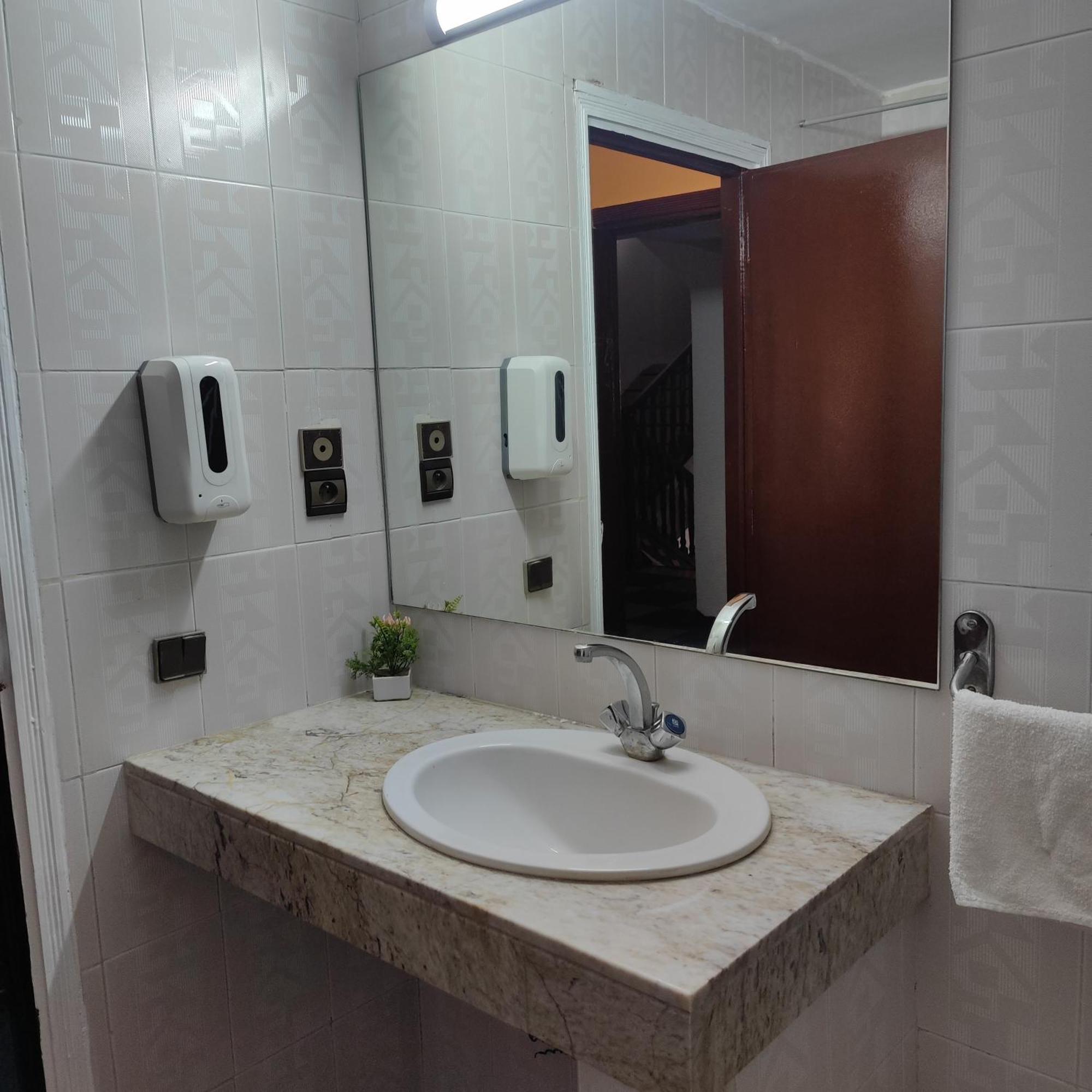 Hotel Amrouss Touristic Darmaroc Azrou Zimmer foto