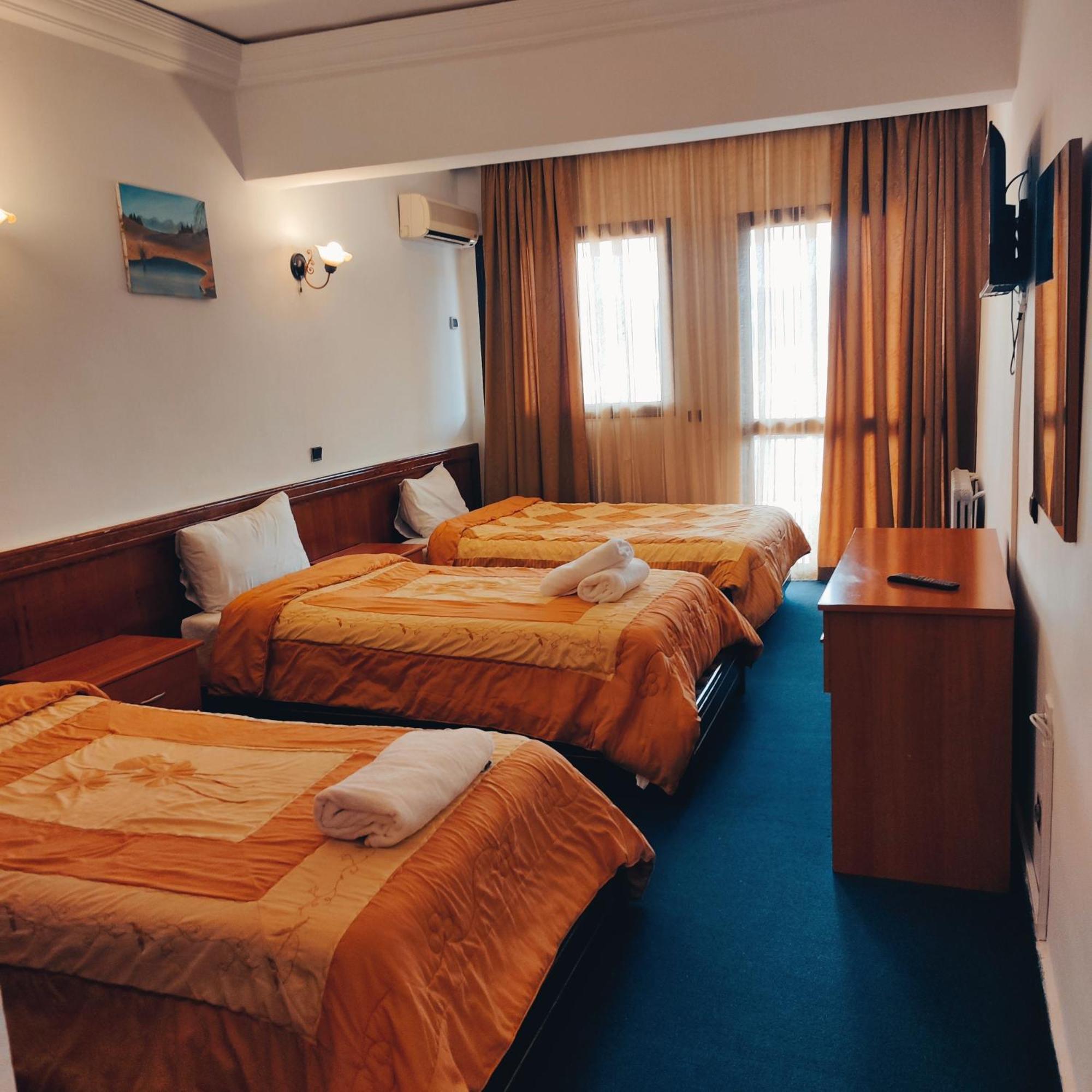 Hotel Amrouss Touristic Darmaroc Azrou Zimmer foto
