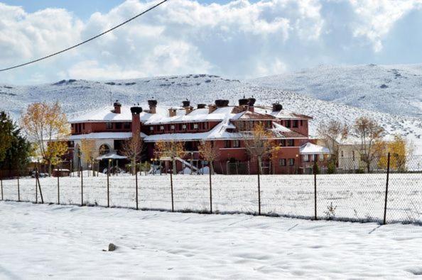 Hotel Amrouss Touristic Darmaroc Azrou Exterior foto